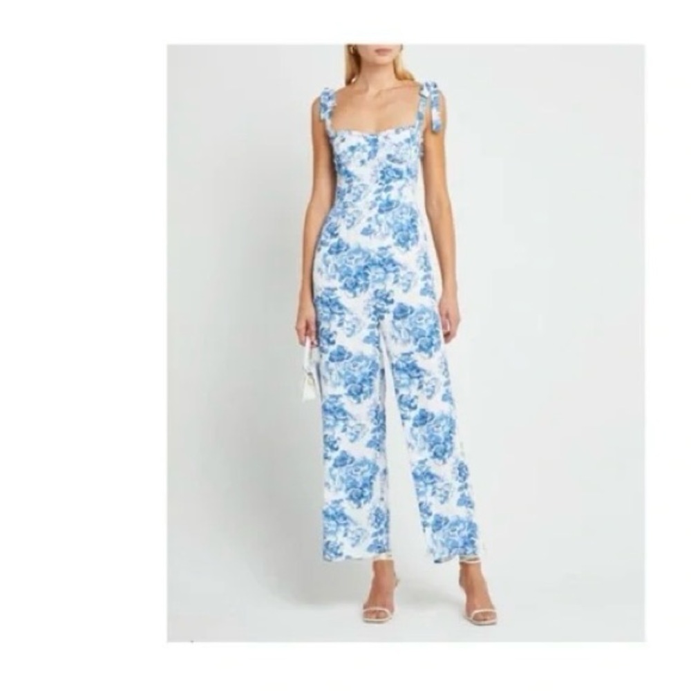 OPT Blair toile print blue and white floral jumpsuit‎ size 10